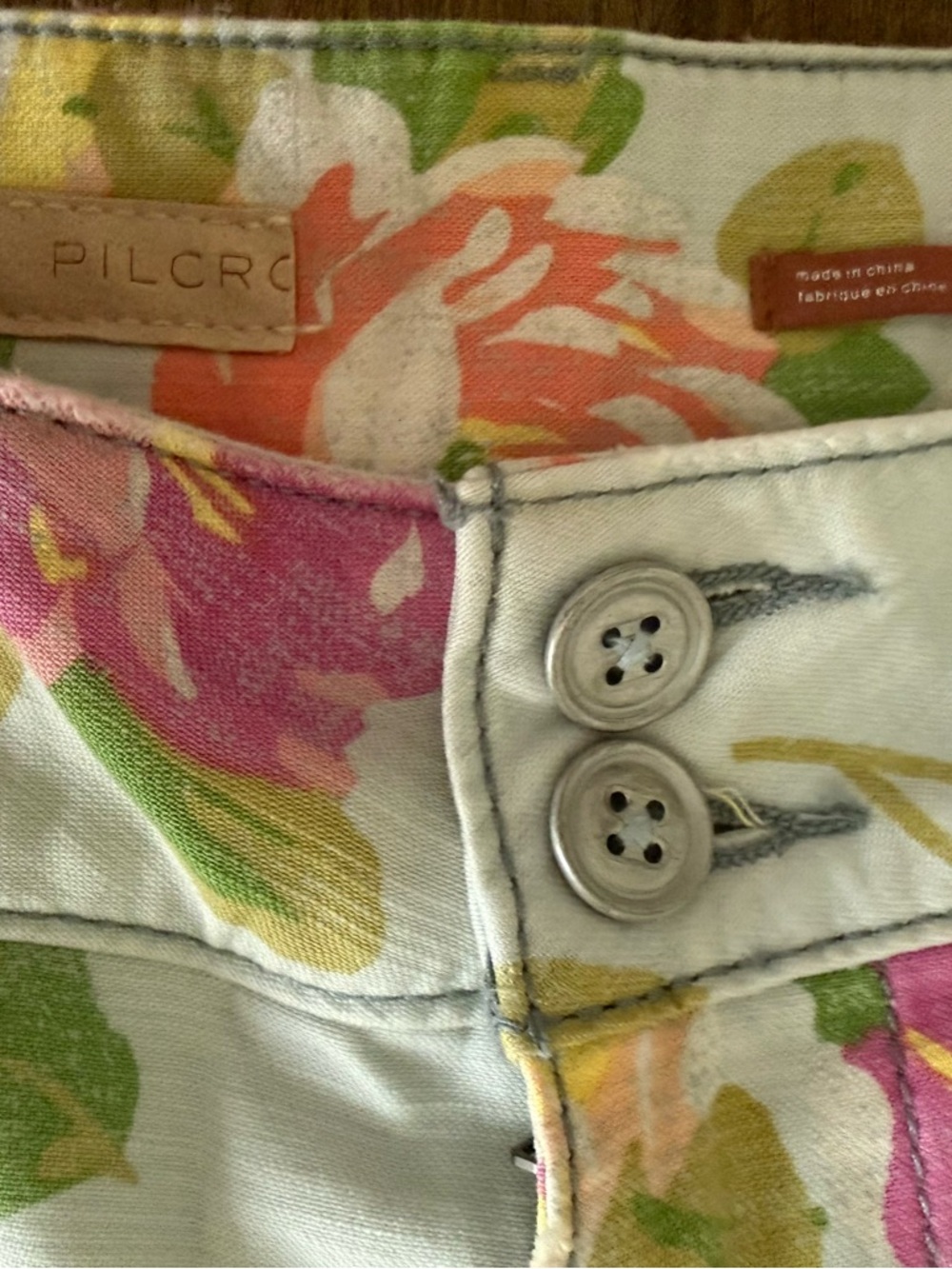 Pilcro (Anthropologie) “The Wanderer” Low-Rise Floral Cut-off Shorts Size 28 - Picture 8 of 9